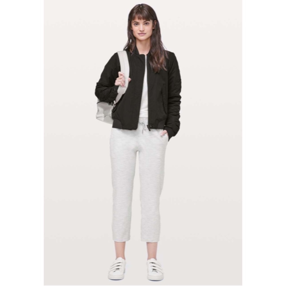 Lululemon On The Fly Crop Joggers 4
